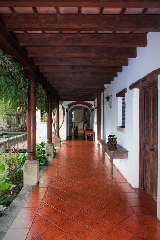 Hotel Cirilo 危地马拉安地瓜 外观 照片